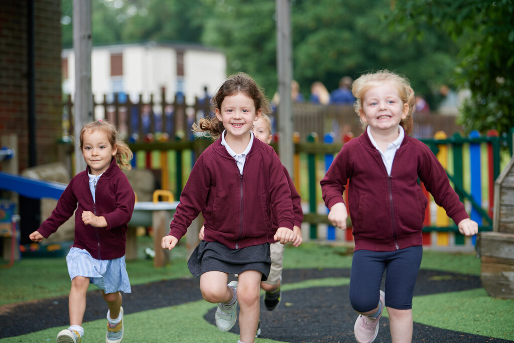 Little Rooks children running